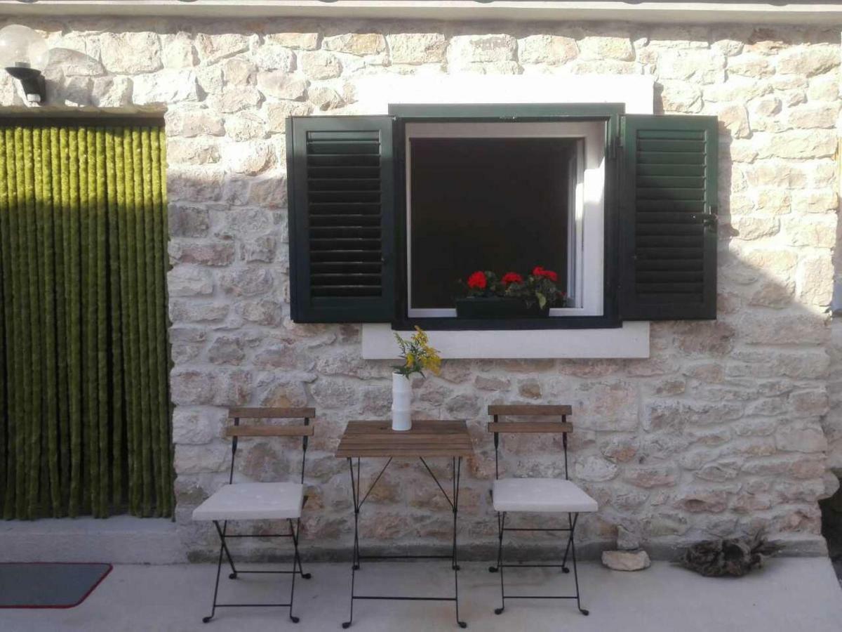 Small Stone House Luka Задар Екстериор снимка